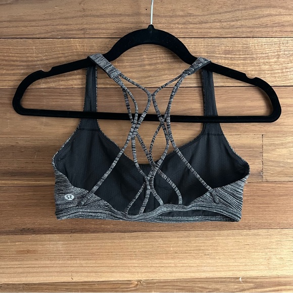 Lululemon Free to Be Zen Bra - Picture 6 of 9